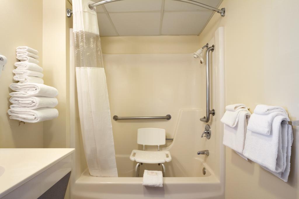 Days By Wyndham South Hotel 2*